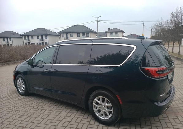 Chrysler Pacifica cena 139000 przebieg: 60327, rok produkcji 2021 z Białystok małe 667